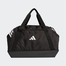 Lade das Bild in den Galerie-Viewer, DJK Limes 09 - TIRO DUFFLE BAG MEDIUM WITH BOTTOM COMPARTMENT (versch. Farben)
